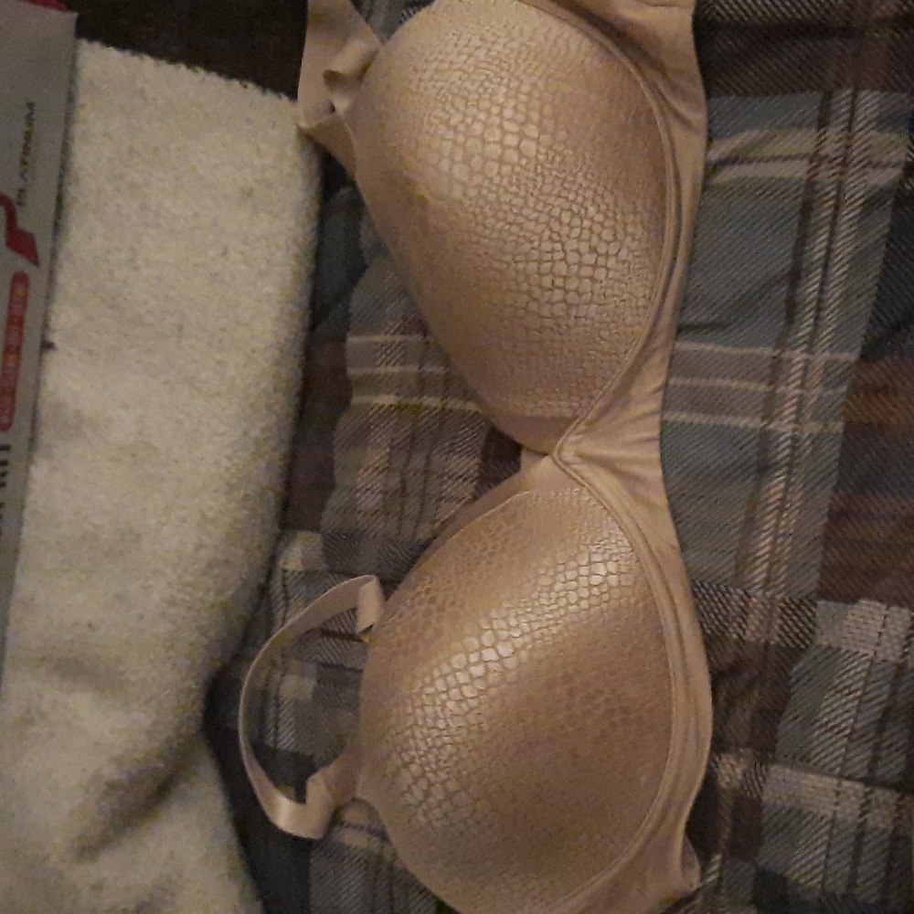 Tan bra